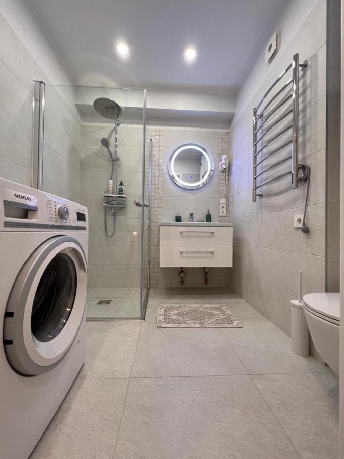 Bell Tower Apartment Plunge Exterior foto